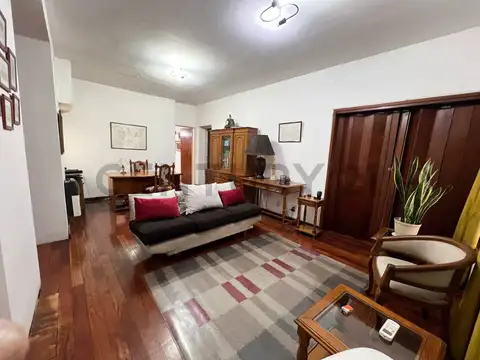 Casa Chalet de 4 ambientes en San Martin Centro, Apto Credito
