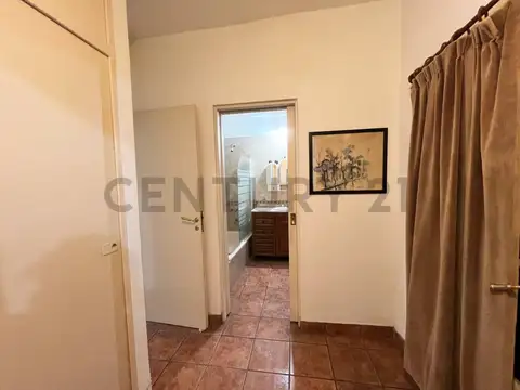 Casa Chalet de 4 ambientes en San Martin Centro, Apto Credito