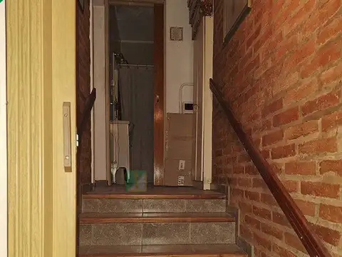 Casa 2 ambientes con 1 baño