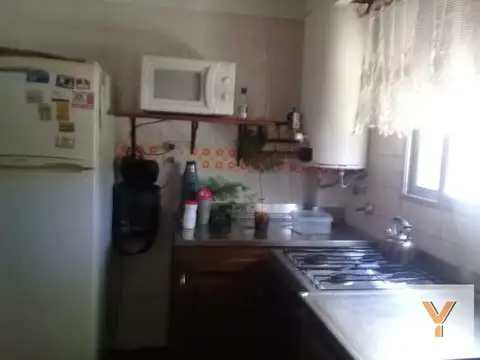 Departamento 5 ambientes con 2 baños