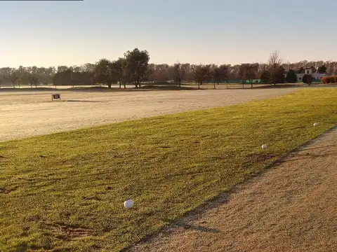 Lote 2006 m² en el club de Campo Everlinks Golf