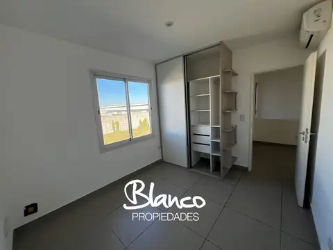 Departamento en Alquiler con 1 cocheras