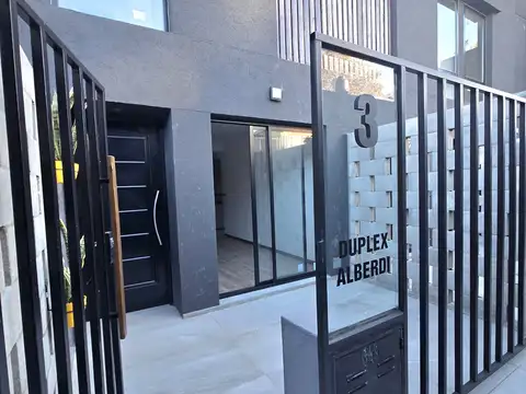 Depto Tipo Casa en Venta de 3 ambientes