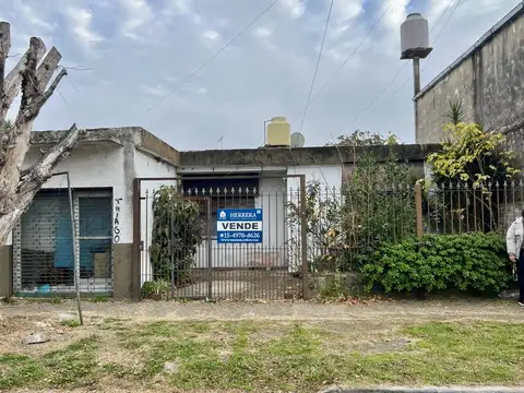 Casa en Venta Villa de Mayo OPORTUNIDAD A REFACCIONAR