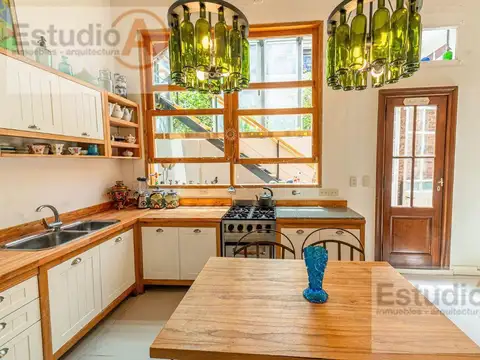 Depto Tipo Casa 4 ambientes con 2 baños