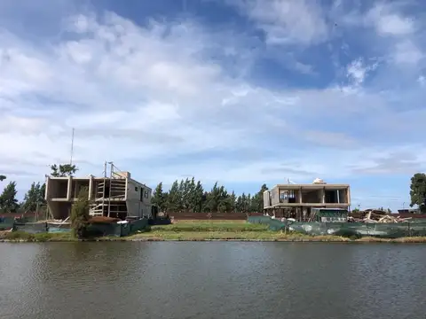 Terreno en Venta en Laguna Grande, USD 185.000