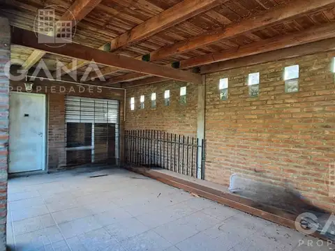 Casa en Venta con 1 cochera