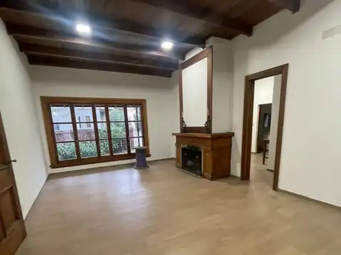 CASA A ESTRENAR EN BARRIO CON PORTON