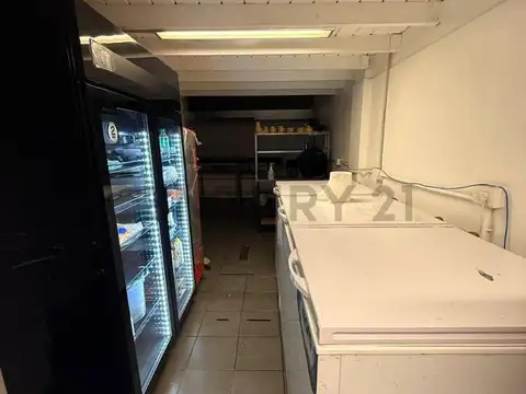 Acevedo 200, Piso 0