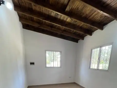 Casa 3 ambientes con 1 baño