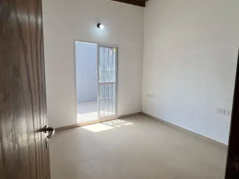 CASA A ESTRENAR CON LOTE PROPIO +PARRILLA-IDEAL