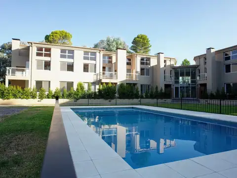 Departamento en alquiler Condominio Aguaribay