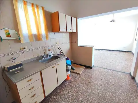 Casa 3 ambientes con 1 baño