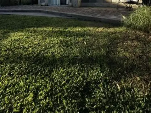 VENTA - Casa dos dormitorios en Ricardone