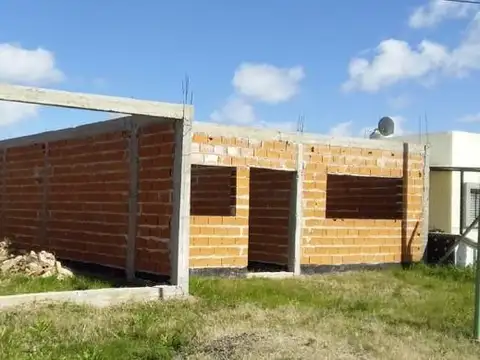 Venta Casa a terminar 2 DORMITORIOS en Melchor Romero