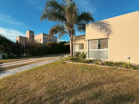 Casa en Alquiler de 3 dormitorios