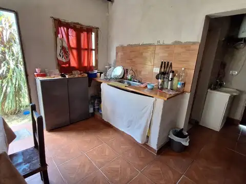 Casa 2 ambientes con 1 baño
