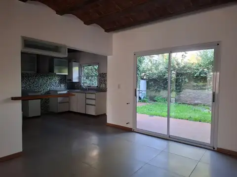 Depto Tipo Casa en Venta de 4 ambientes