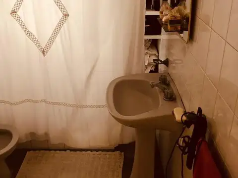 Depto Tipo Casa 2 ambientes con 1 baño