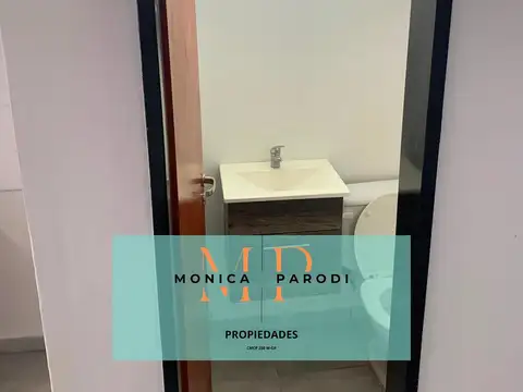 Casa en Alquiler con 2 cocheras