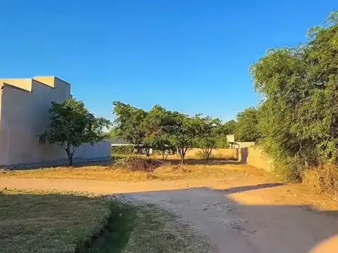 Terreno en Venta 30  mts Fondo