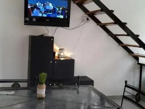 Depto Tipo Casa 2 ambientes con 2 baños