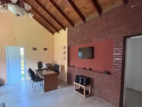Casa 4 ambientes con 1 baño