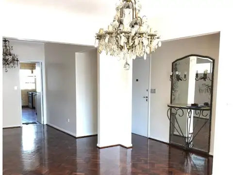 Estados Unidos 1700, Piso 7