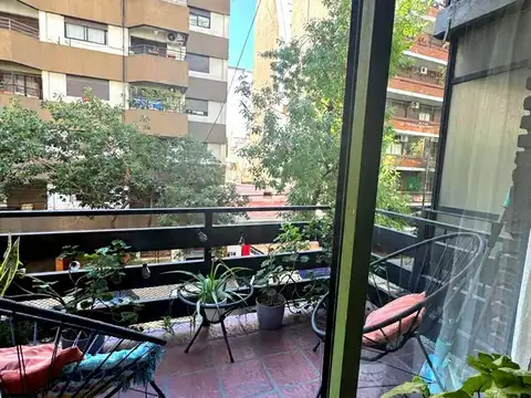 Angel Carranza 2300, Piso 2