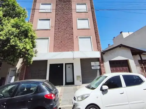 Oficina 30 m2 moron centro - zona tribunales