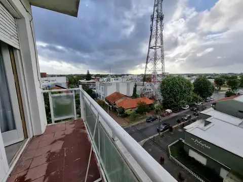 VENTA DEPARTAMENTO 2 AMBIENTES BALCON MIRAMAR CENTRO