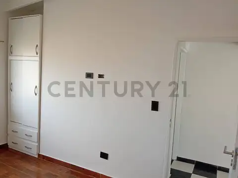 Departamento en Alquiler en Valentín Alsina, $ 520.000