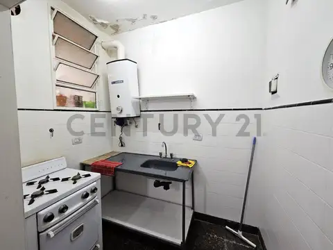 Venta departamento 3 amb con patio a reciclar apto profesional en Ramos Mejía