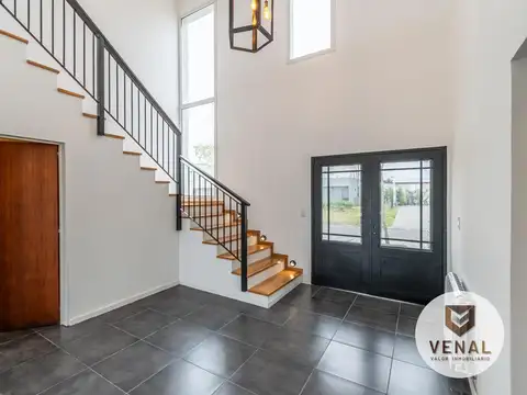 Casa en venta Barrio Riberas Puertos del Lago a estrenar con pileta y galería, 3 dorm, 5 amb, Pileta