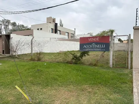 Lote sobre avenida 25 de Gonnet