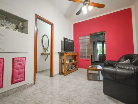 Depto Tipo Casa en Venta en Lanus Oeste, USD 164.000