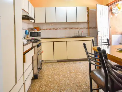 Depto Tipo Casa en Venta de 4 ambientes
