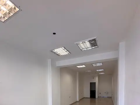 Local en Alquiler en Villa Bosch, $ 590.000