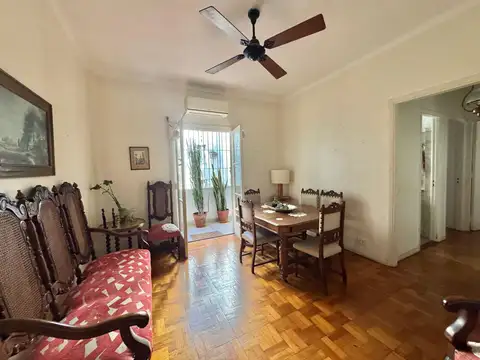 Avenida Coronel Díaz 1700, Piso 2