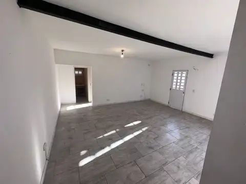 Alquiler departamento en planta baja en Barrio El Rocio