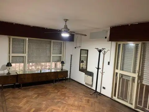 Casa 6 ambientes con 1 baño