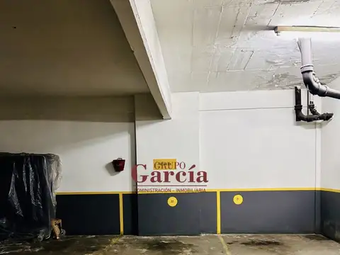 COCHERA FIJA con acceso por rampa
