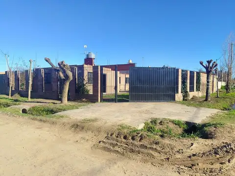 venta casa 4 ambientes Escobar