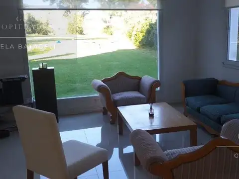 Casa en Alquiler en Pilar Golf Club, USD 1.800