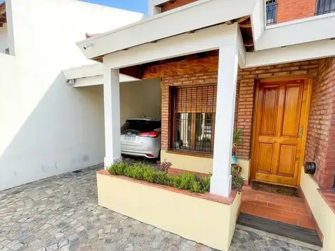 Casa en Venta en Carapachay, USD 280.000