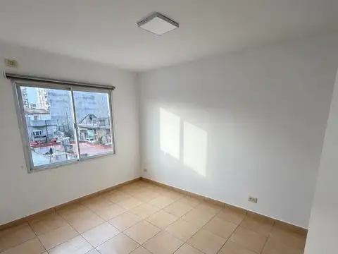 Departamento en Alquiler en Berazategui, $ 600.000