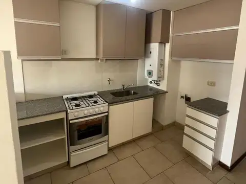 San Juan 600, Piso 6