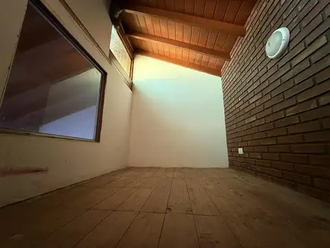 CASA | 2 AMBIENTES | JARDÍN | GALPÓN | RUTA 8 | PILAR