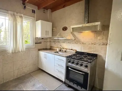 Depto Tipo Casa en Alquiler de 2 ambientes