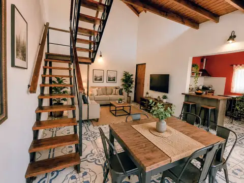 Casa en Venta 4 Ambientes en Garin
